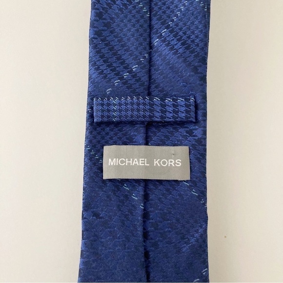 Michael Kors Silk Tie - Picture 3 of 5